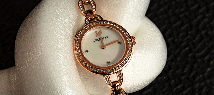 Swarovski Aila Mini fehér rozé szíjas óra