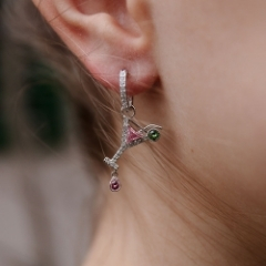Swarovski Ezüst színű karika fülbevaló koktél medállal