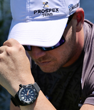 Seiko Prospex Samurai fekete férfi búváróra