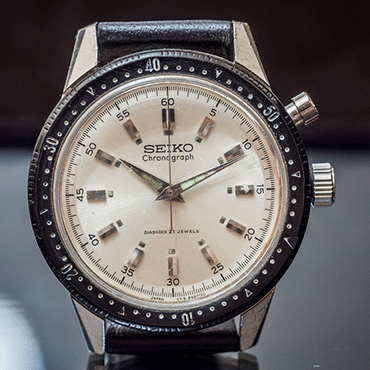 Seiko Crown Chronograph