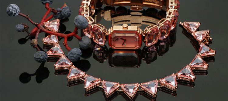 Swarovski Millenia karóra