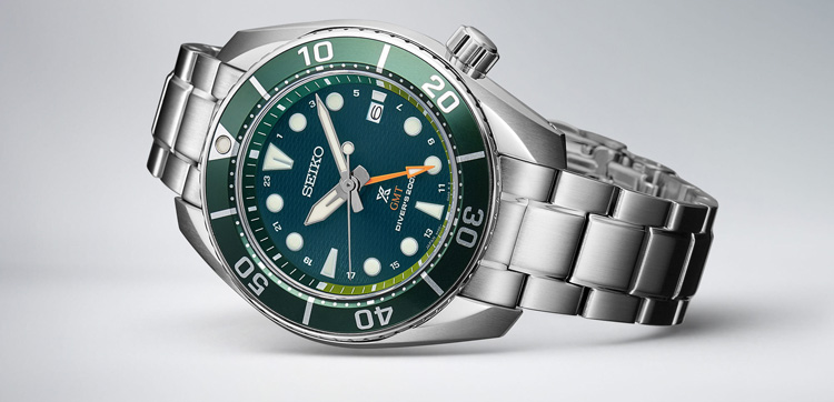 Seiko Prospex Aqua 'SUMO' Solar GMT Diver zöld búváróra