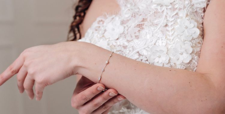 Thomas Sabo Gyöngy és cirkónia ezüst karkötő