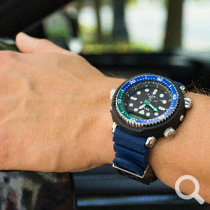 Seiko Prospex Solar Arnie Tropical Lagoon Special Edition búvár óra