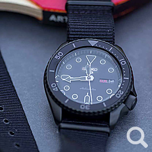 Seiko 5 Sport Street Style fekete nato szíjas férfi automata óra