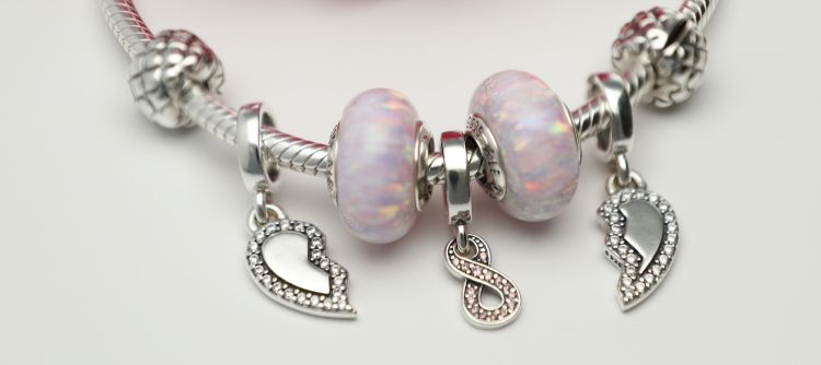 Pandora ékszer Opálfényű rózsaszín ezüst charm