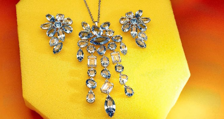 Swarovski nyaklánc és fülbevaló szett