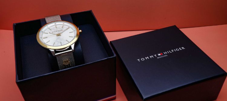 Tommy Hilfiger Iris kéttónusú női óra