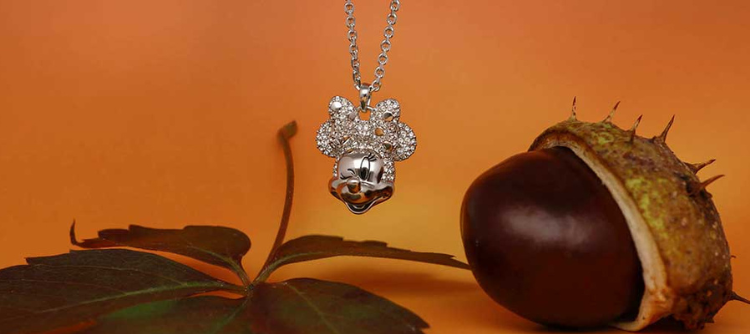 Swarovski Disney Minnie Mouse medál ezüst színű láncon