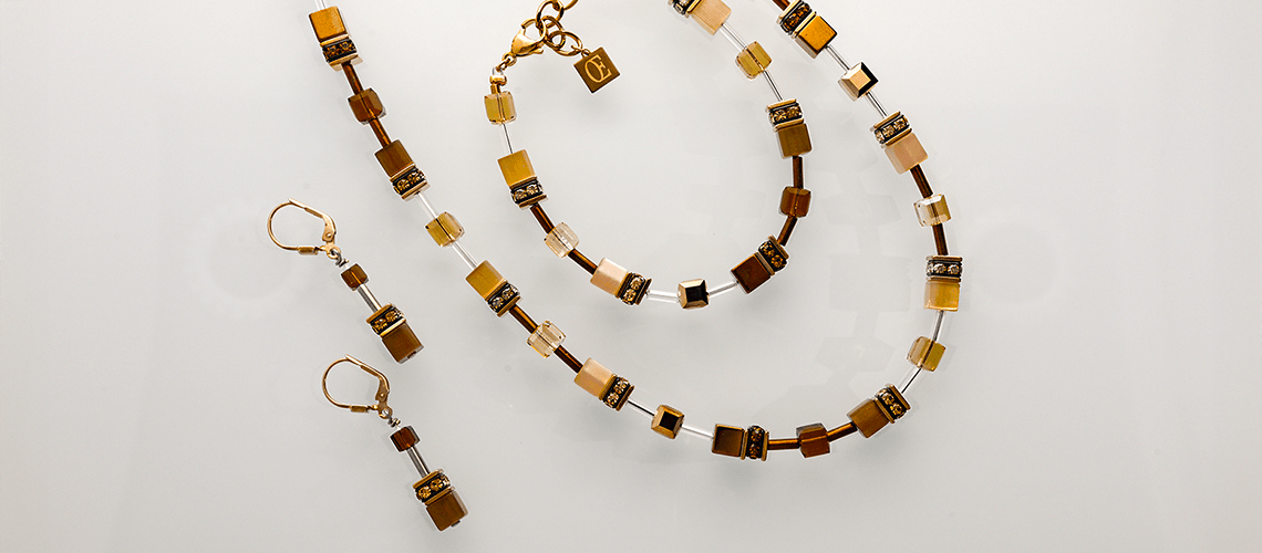 "Tippelj és nyerj Coeur de Lion ékszerszettet!" nyereményjáték