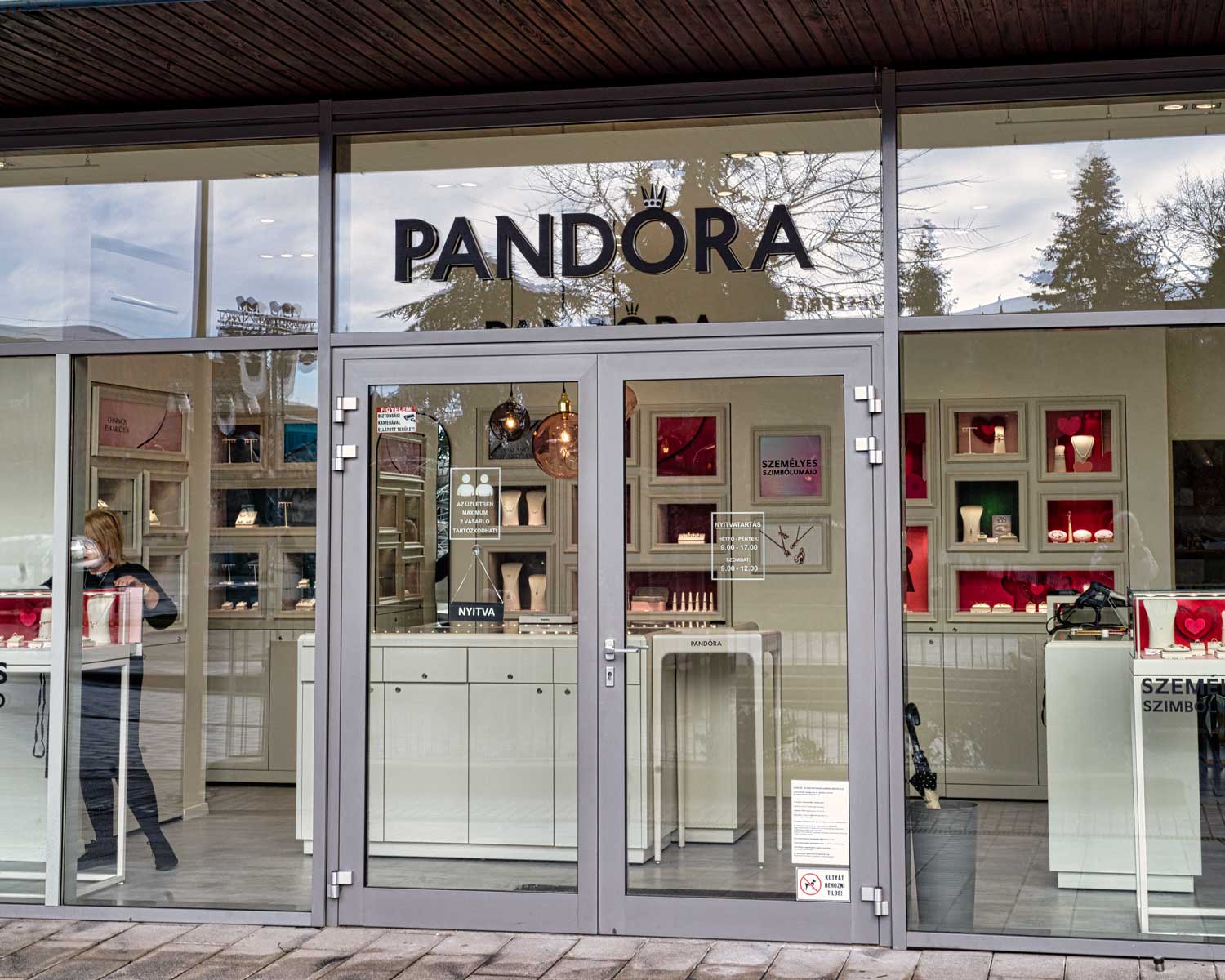 Pandora Veszprém márkaüzlet