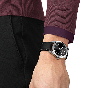Tissot Gentleman fekete számlapos quartz férfi óra